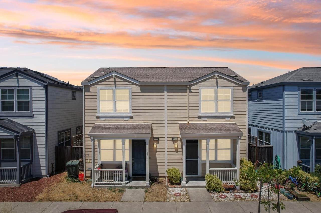 2564 Village Dr - Photo 1