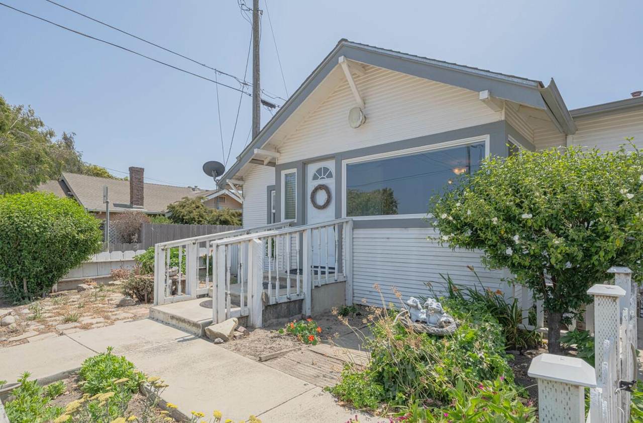 159 Belden St - Photo 1