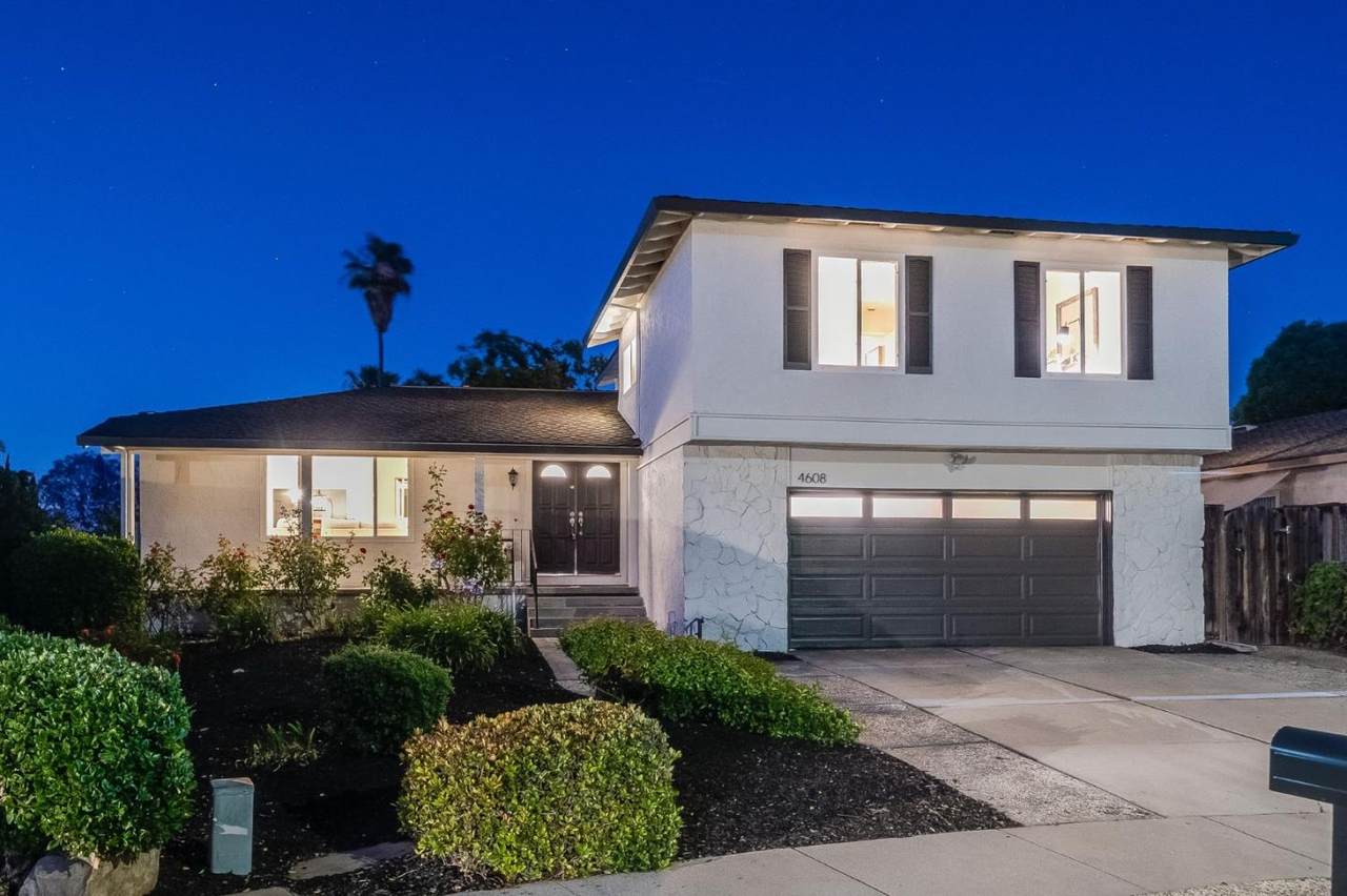 4608 Royal Garden Pl - Photo 1