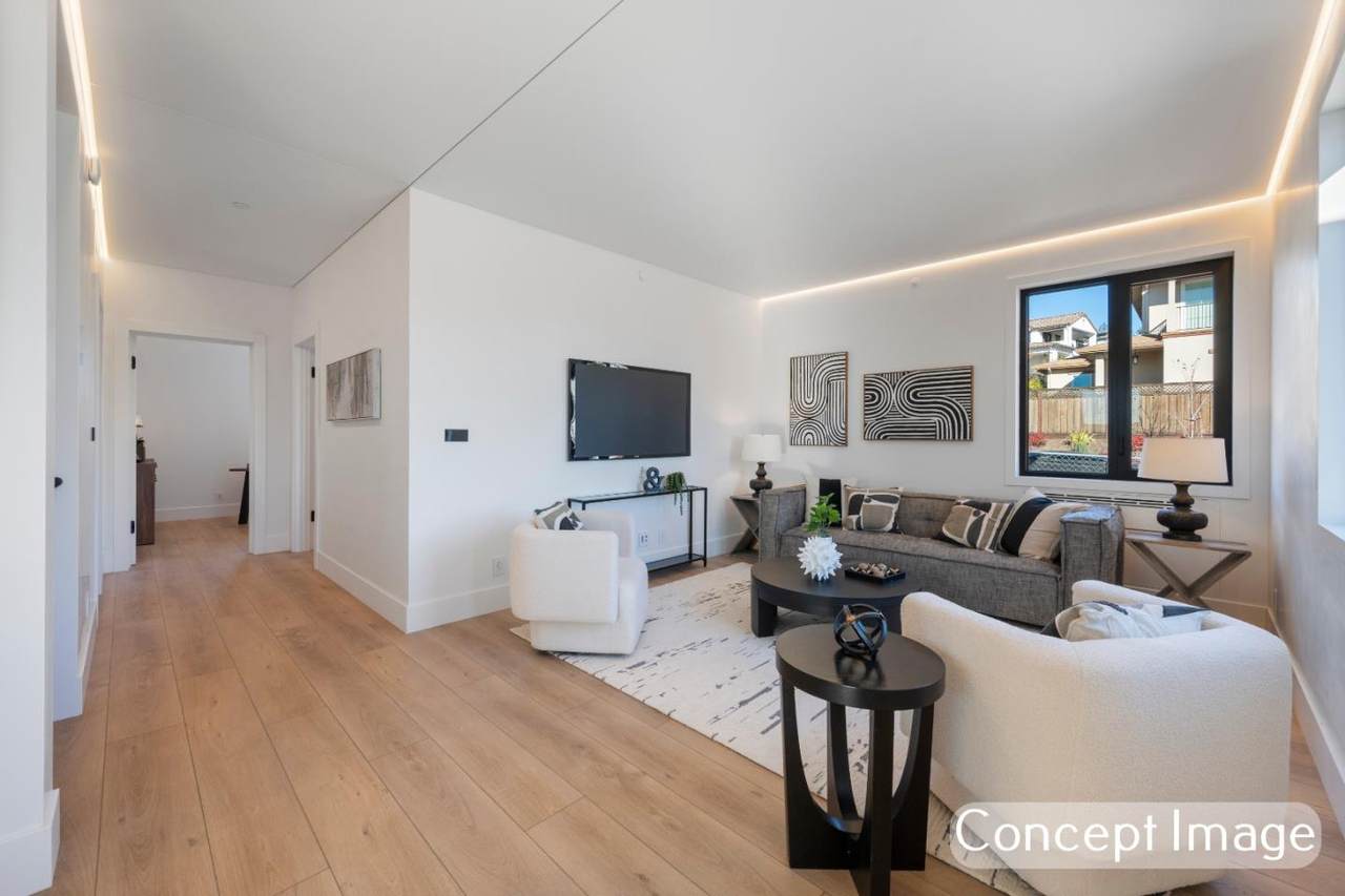 2820 Cardinal Ln - Photo 1