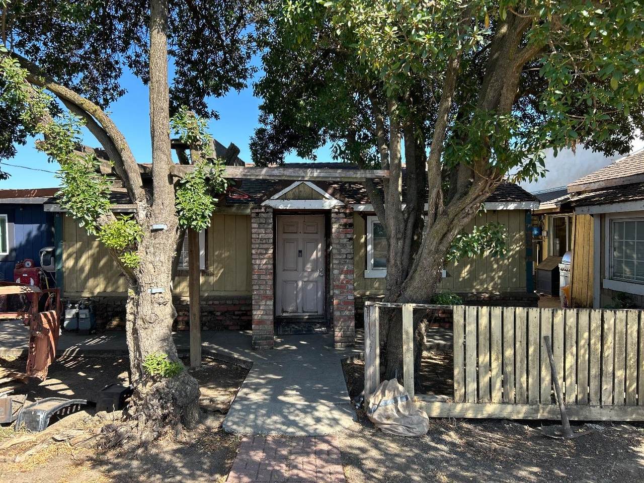 2160 Pacheco Pass Hwy - Photo 1