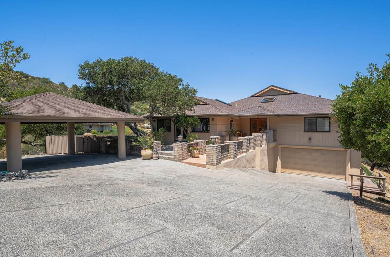 15847 Pleasant Valley Ln - Photo 1