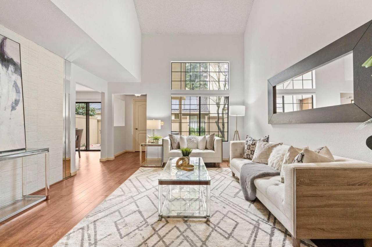 1932 Huxley Ct - Photo 1