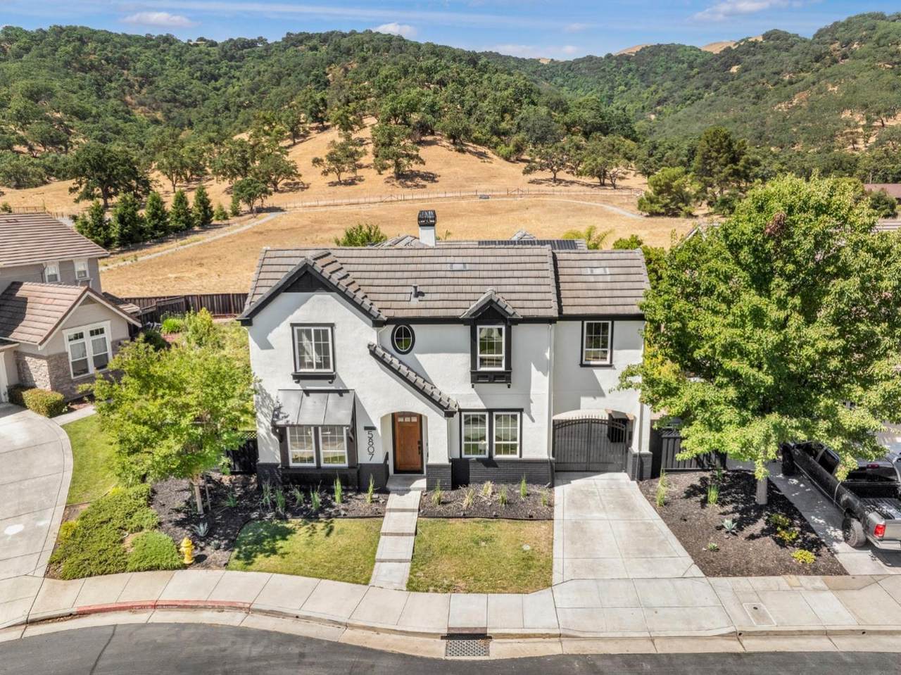 5807 Casita Way - Photo 1