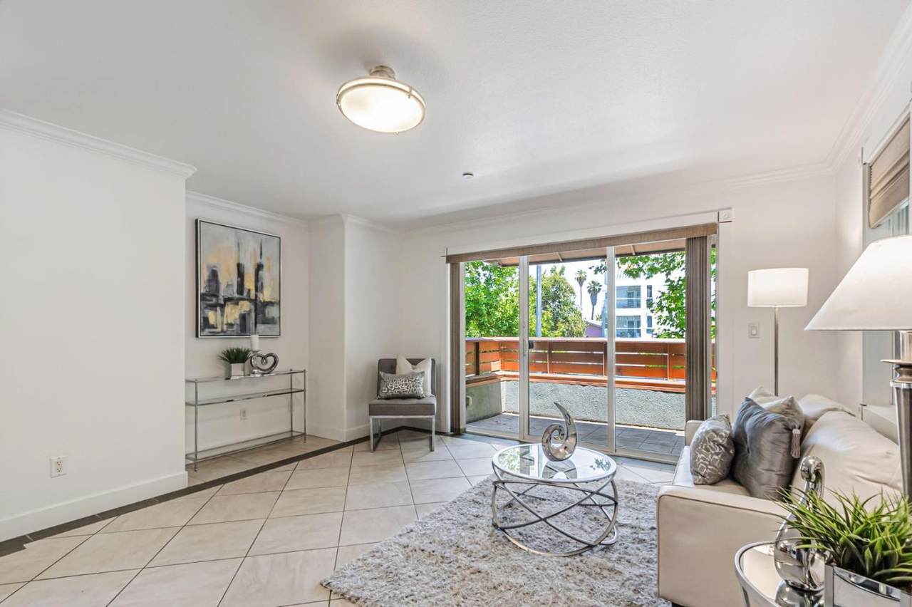 1421 1st St 251 - Photo 1