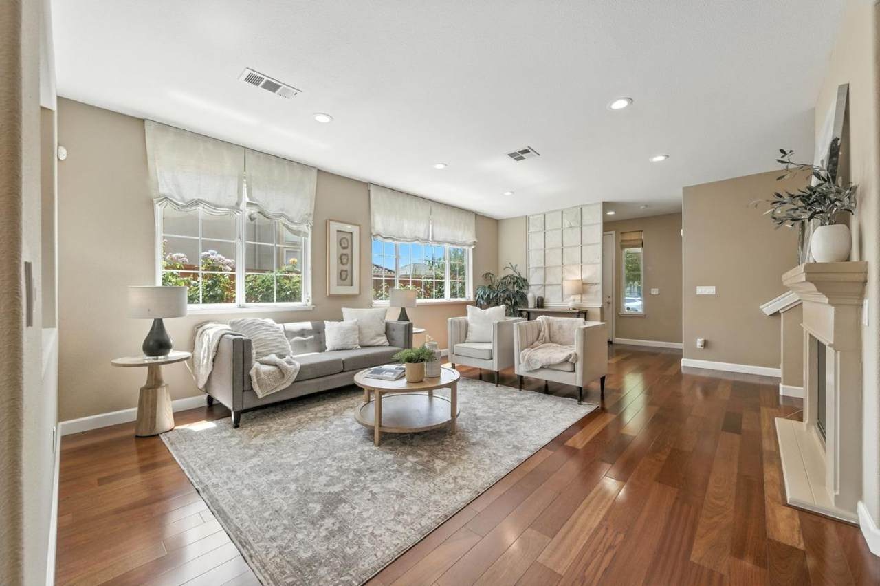 848 Talbot Dr - Photo 1