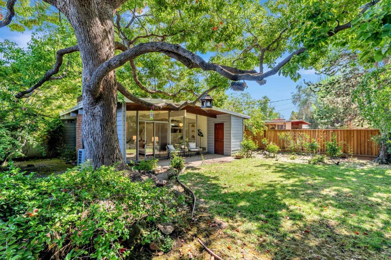 26 Roosevelt Cir - Photo 1