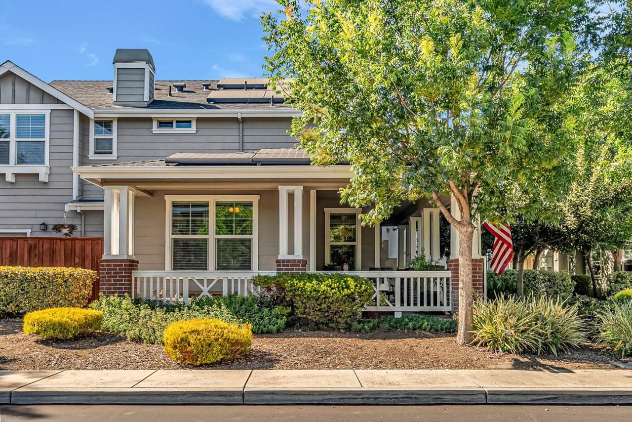 160 Sarafina Way - Photo 1