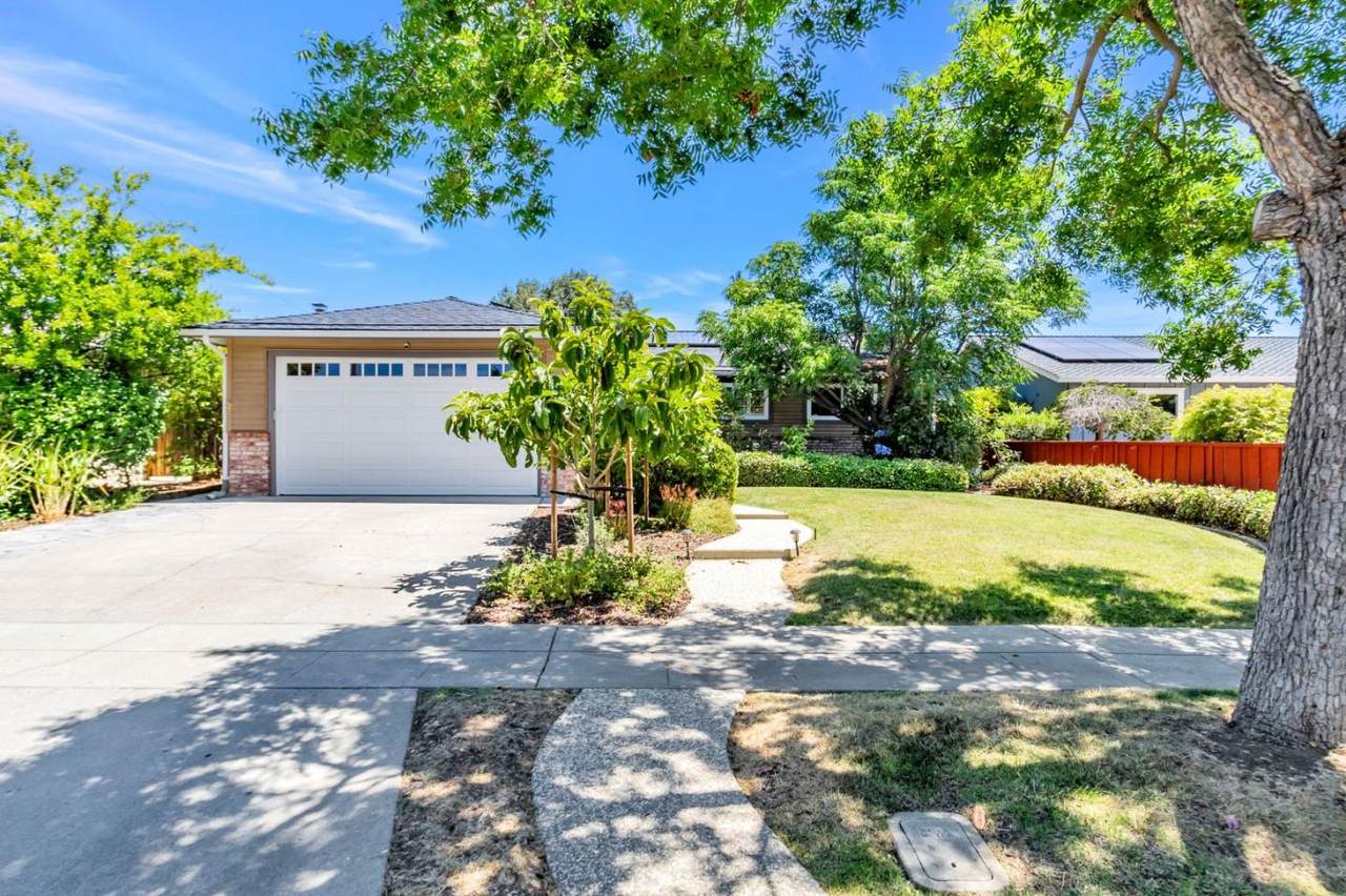 6290 Lillian Way - Photo 1