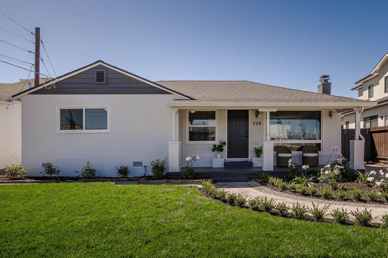 220 Park Blvd - Photo 1