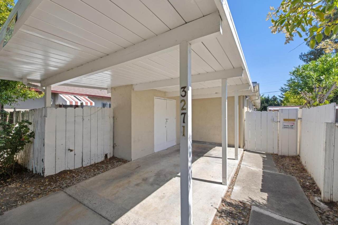 3271 Alma St - Photo 1