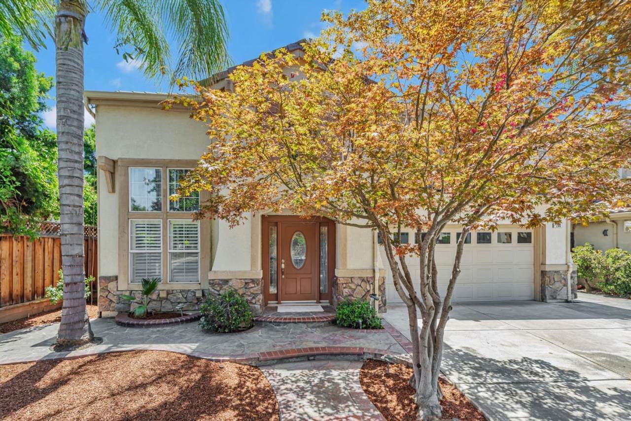 298 Gardenia Dr - Photo 1