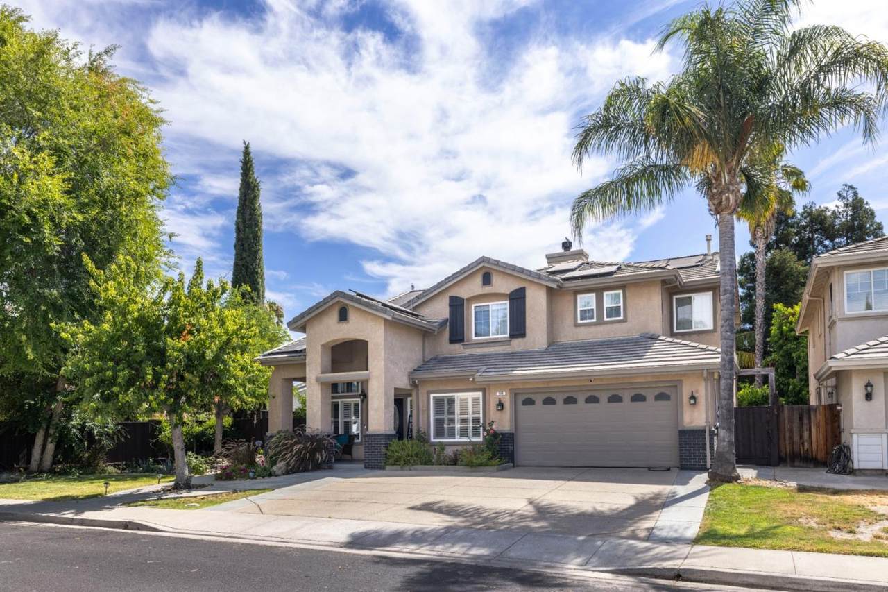900 Orchid Ct - Photo 1