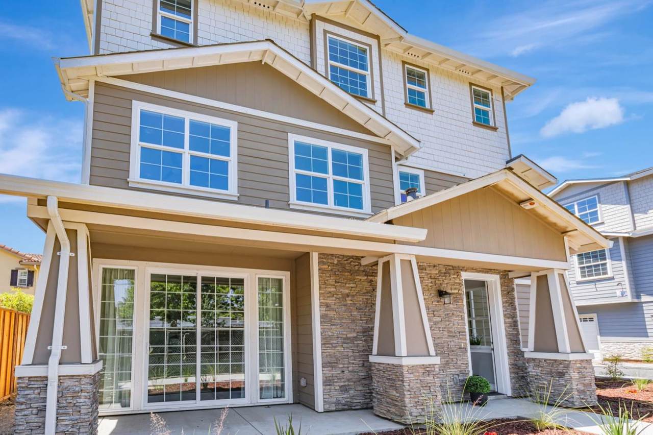 24753 O'neil Ave - Photo 1