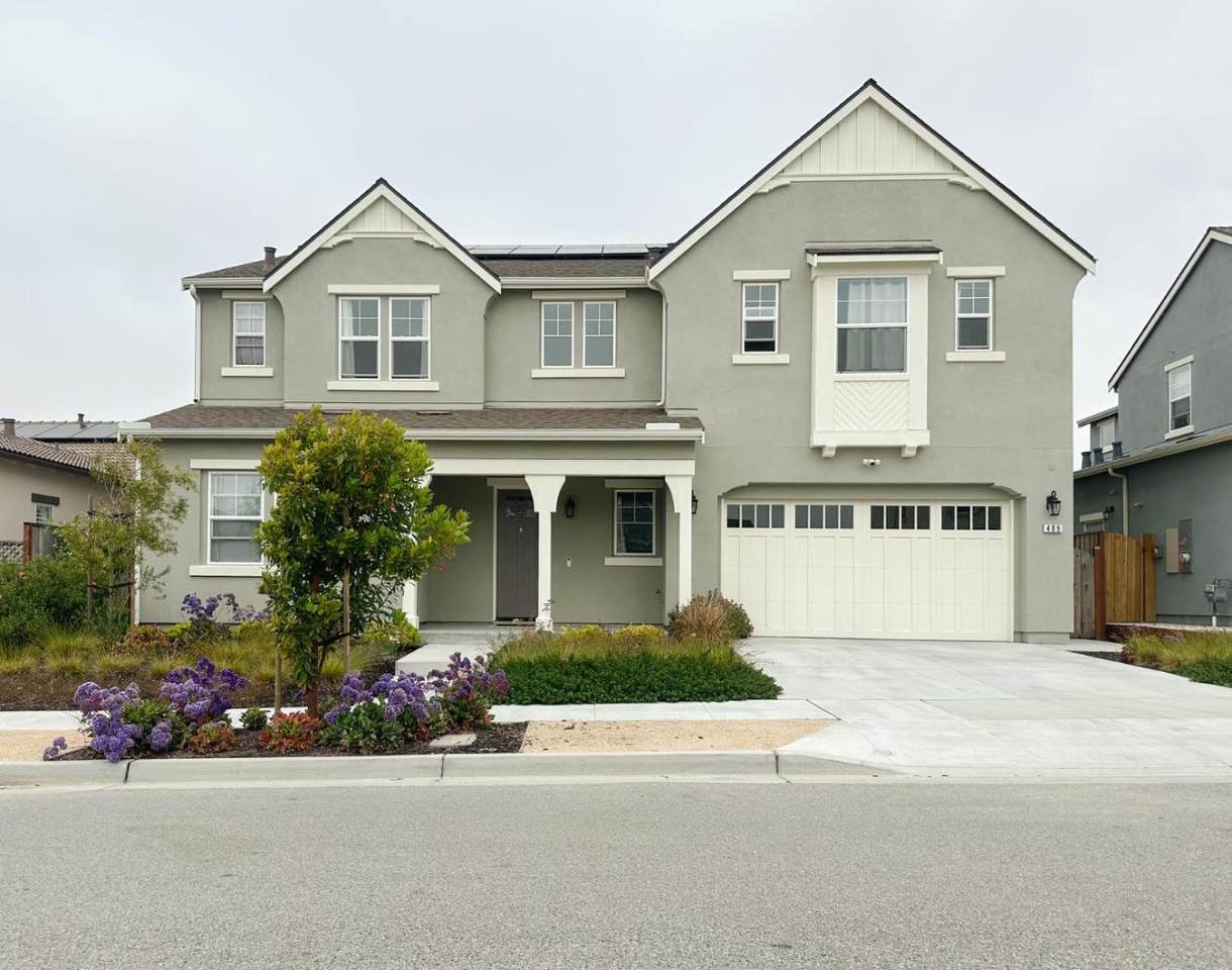 489 Russell Way - Photo 1