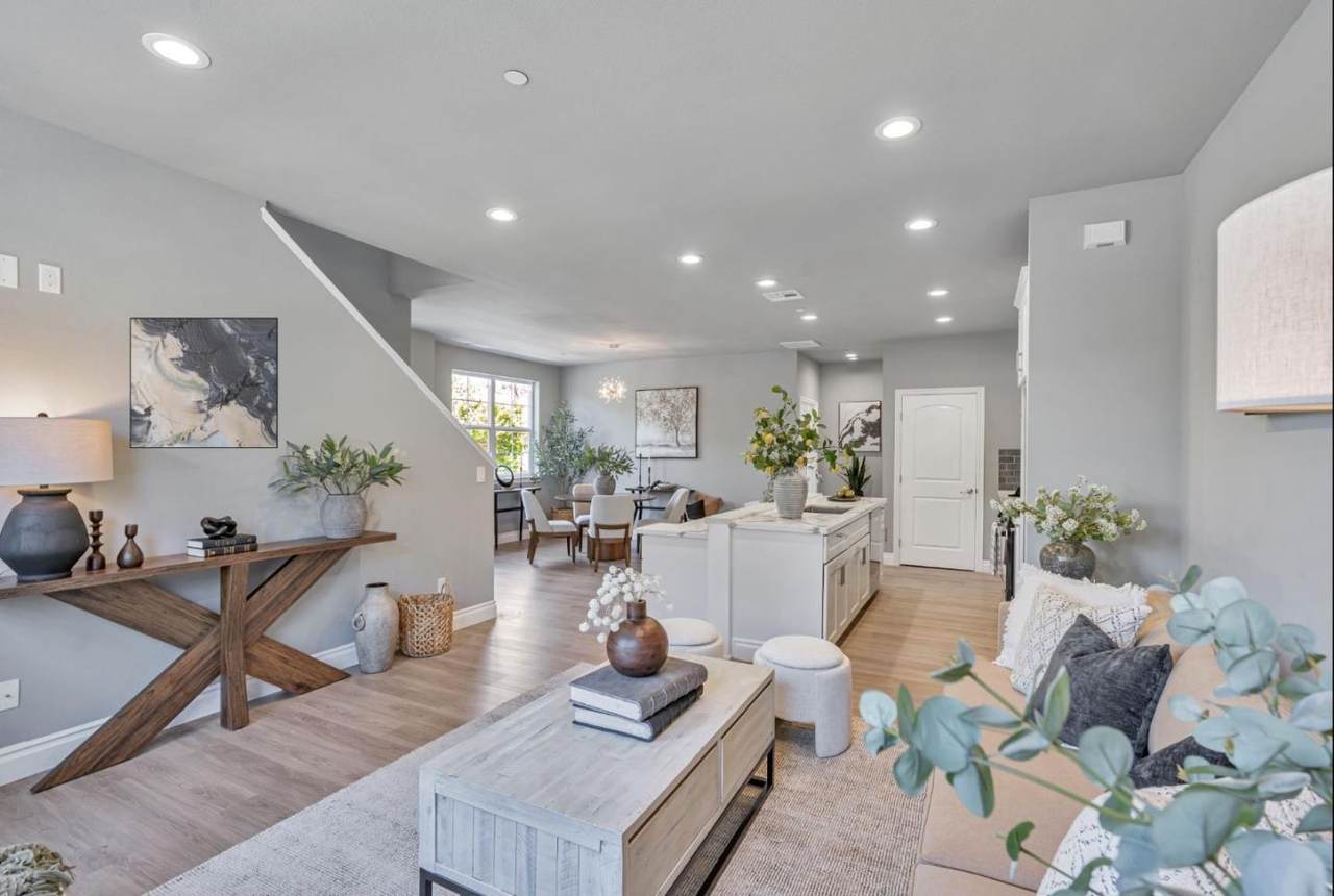 806 Maybeck Pl - Photo 1