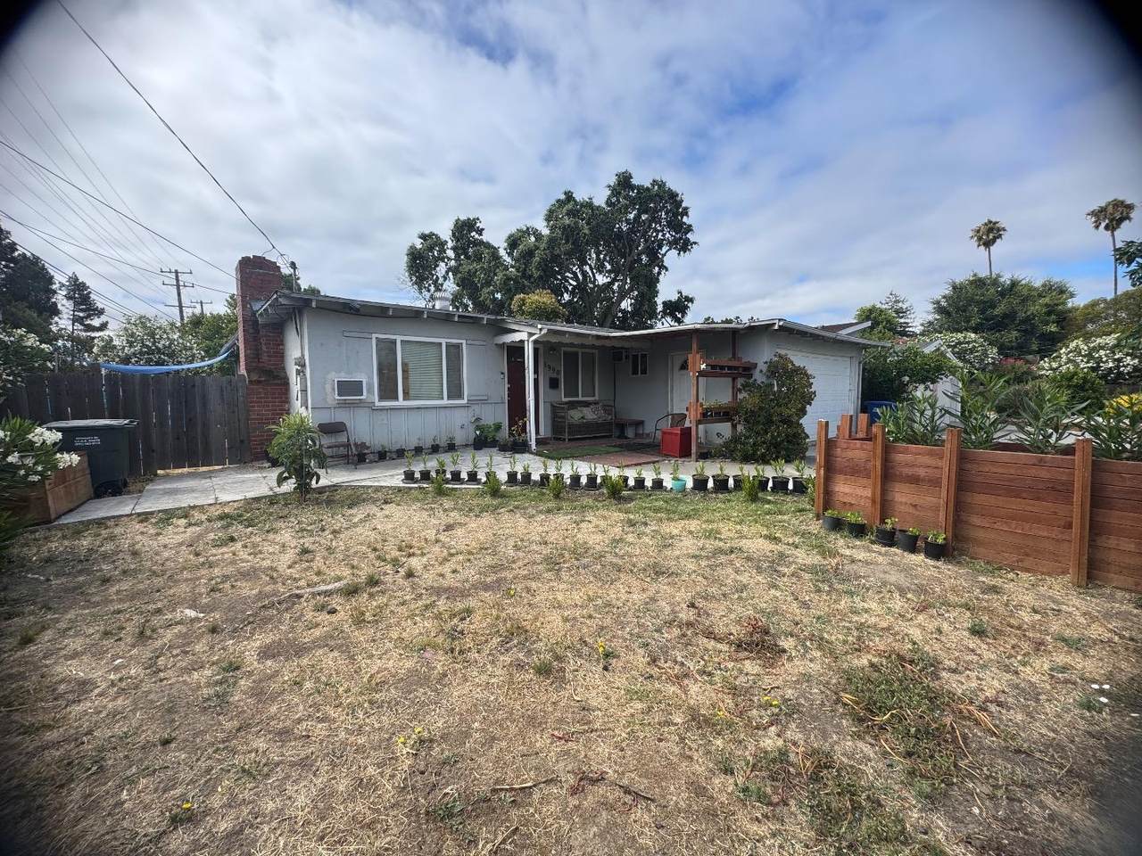 1990 Sunshine Dr - Photo 1