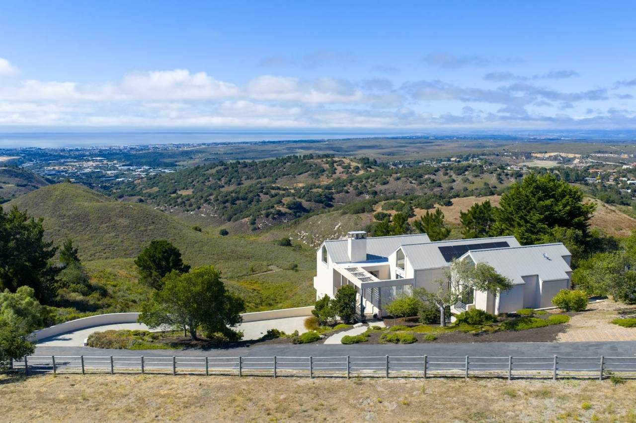10450 Saddle Rd - Photo 1