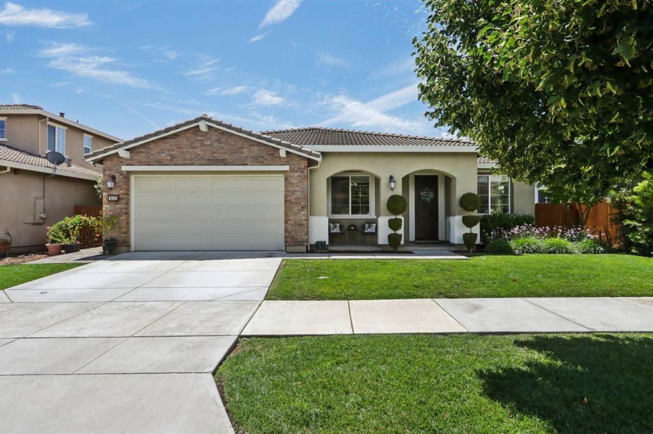 812 Geronimo St - Photo 1