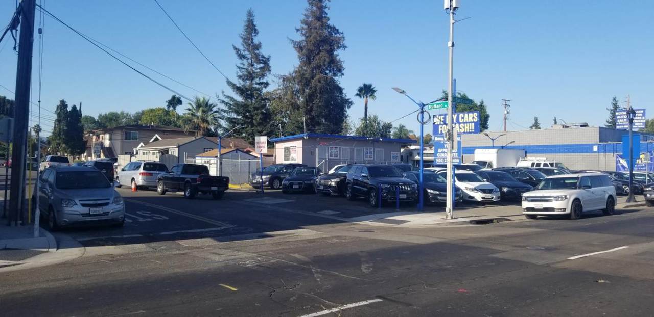 1828 San Carlos St - Photo 1