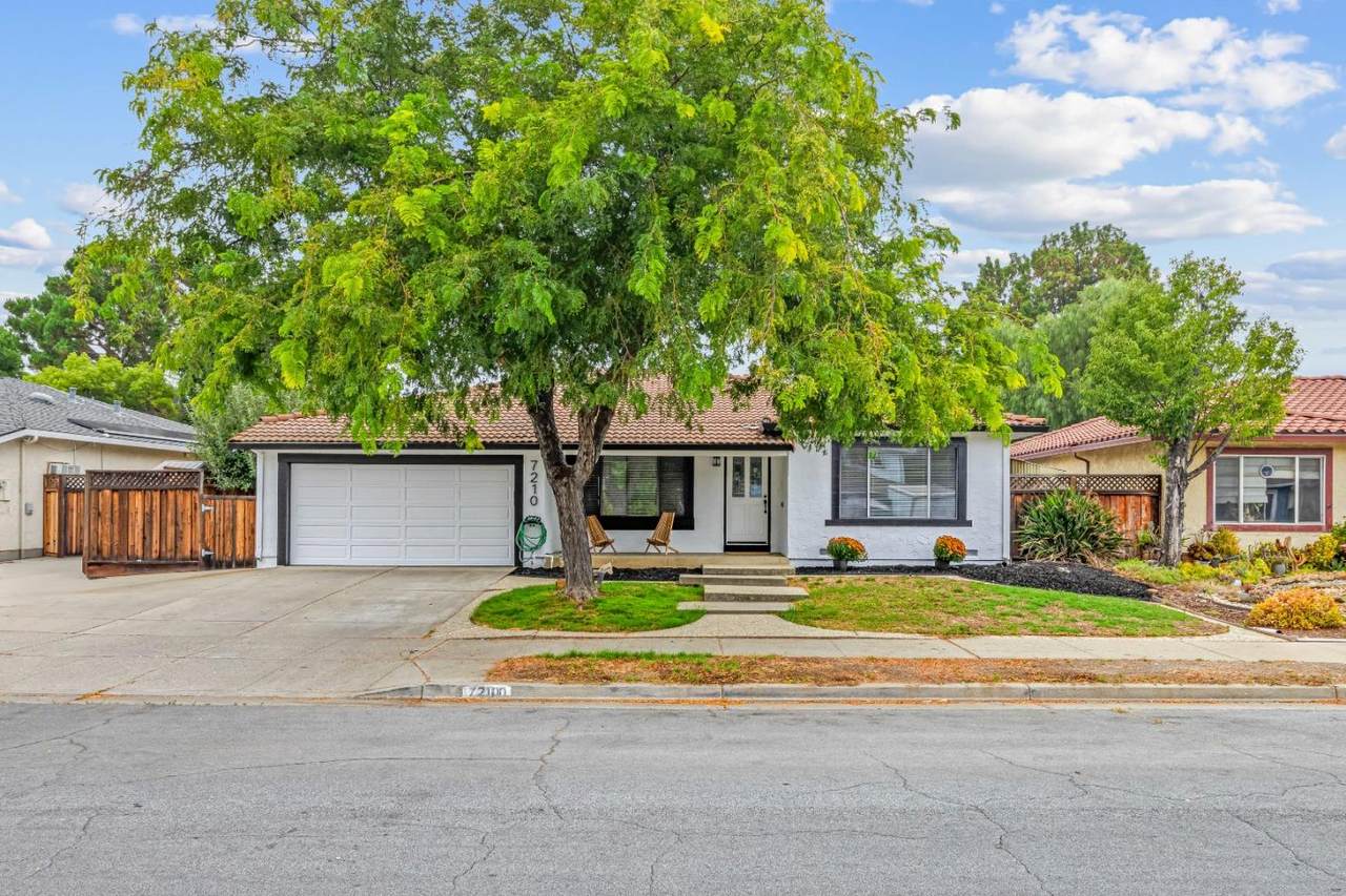 7210 Yorktown Dr - Photo 1