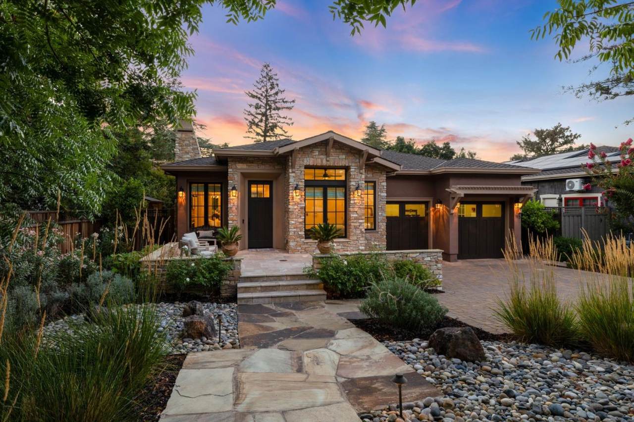 115 Yosemite Way - Photo 1