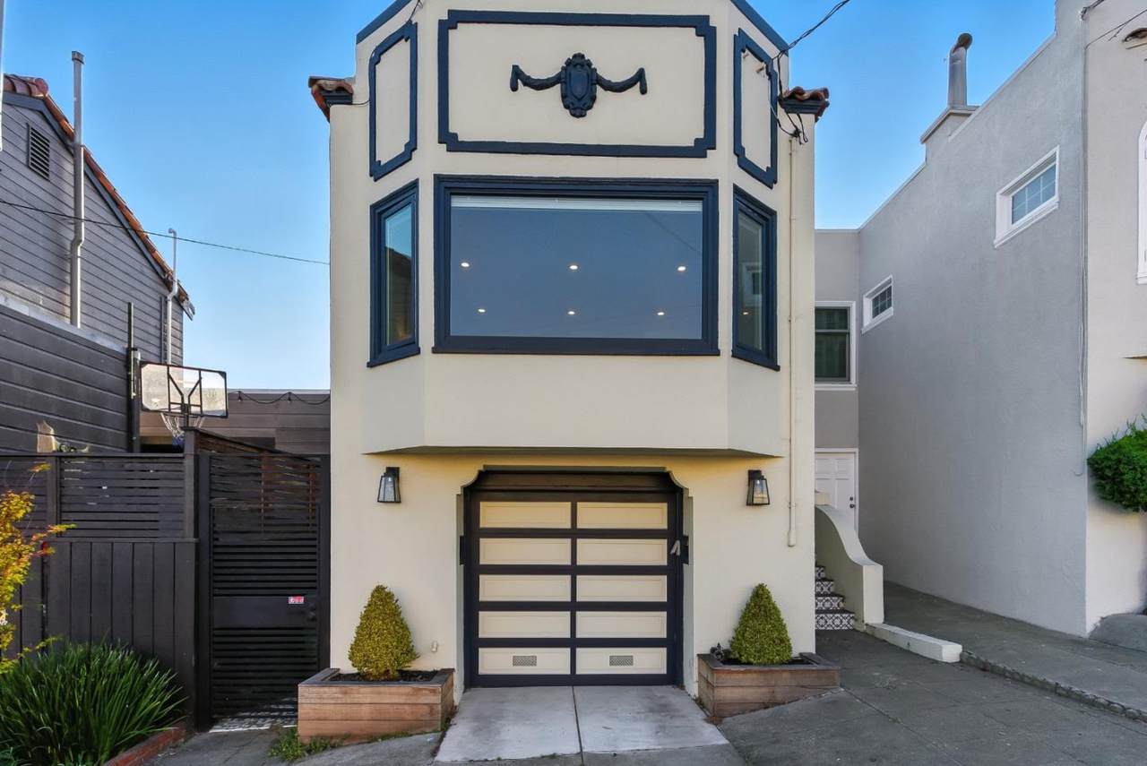 785 39th Ave - Photo 1