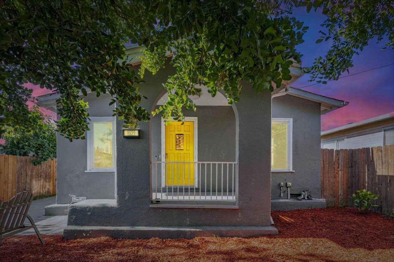 1521 80th Ave - Photo 1