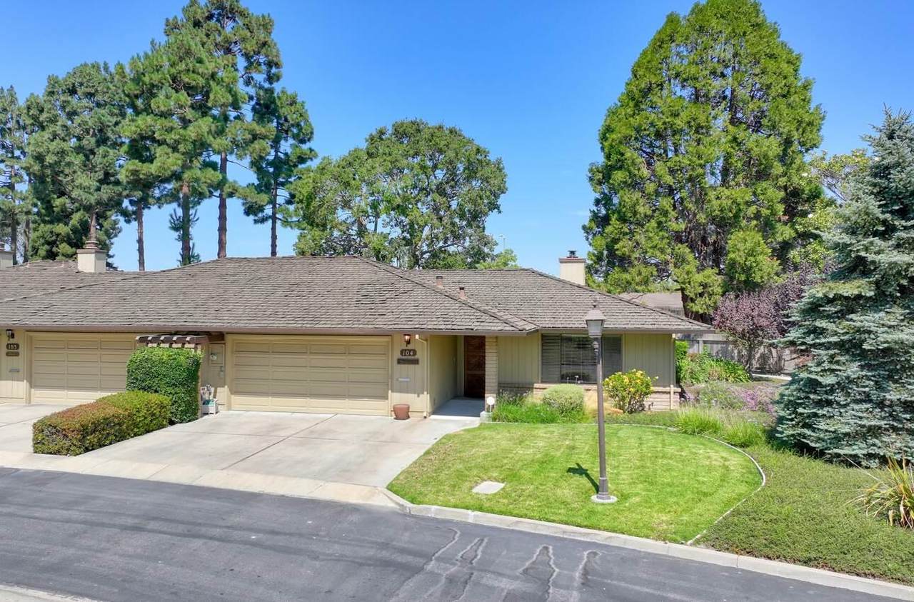 330 Woodside Dr 104 - Photo 1