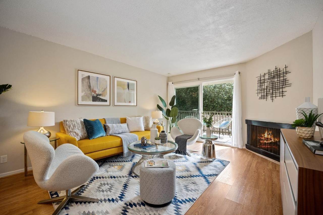 359 Half Moon Ln 113 - Photo 1