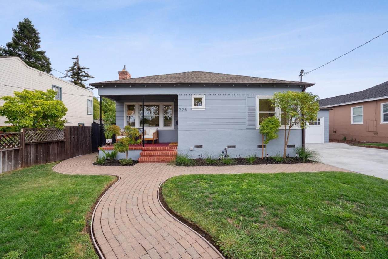 225 28th Ave - Photo 1
