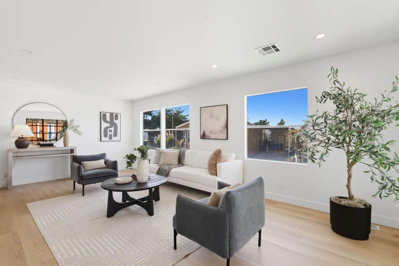 106 Lighthouse Ln - Photo 1