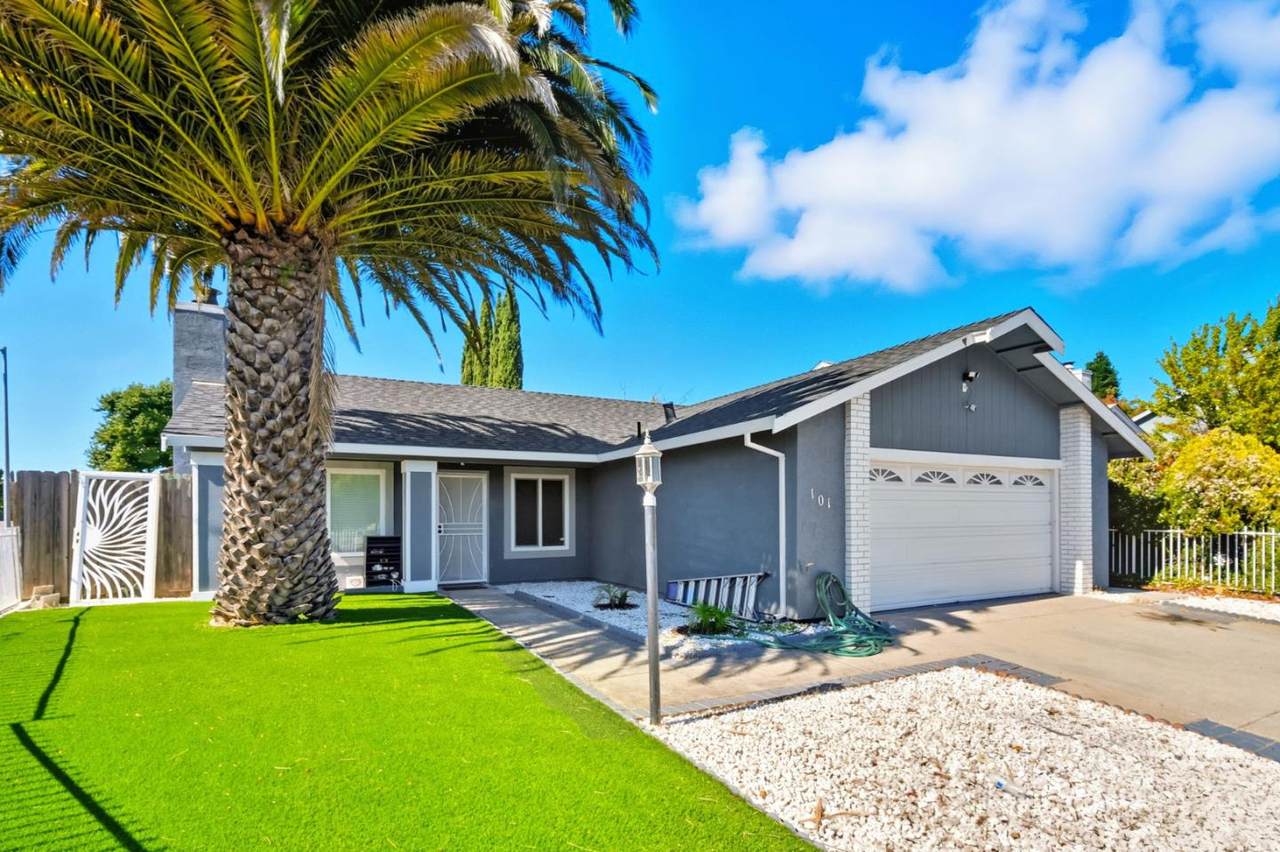 101 Serpentine Dr - Photo 1