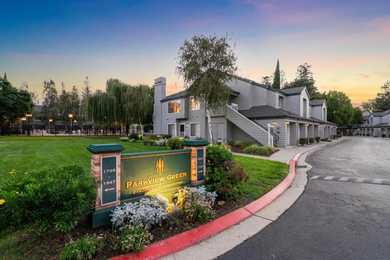 1612 Parkview Green Cir - Photo 1