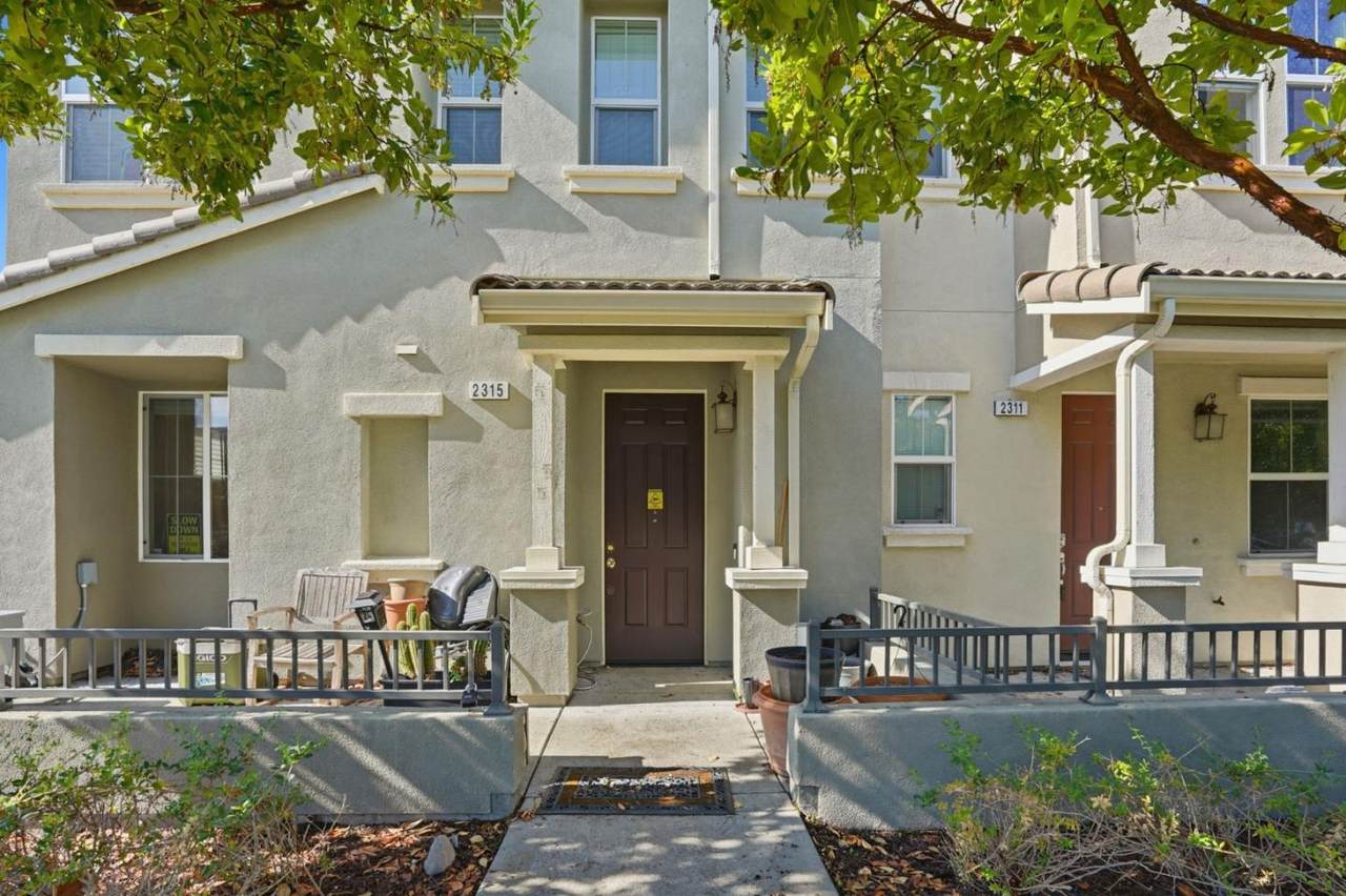 2315 Gibbons St - Photo 1