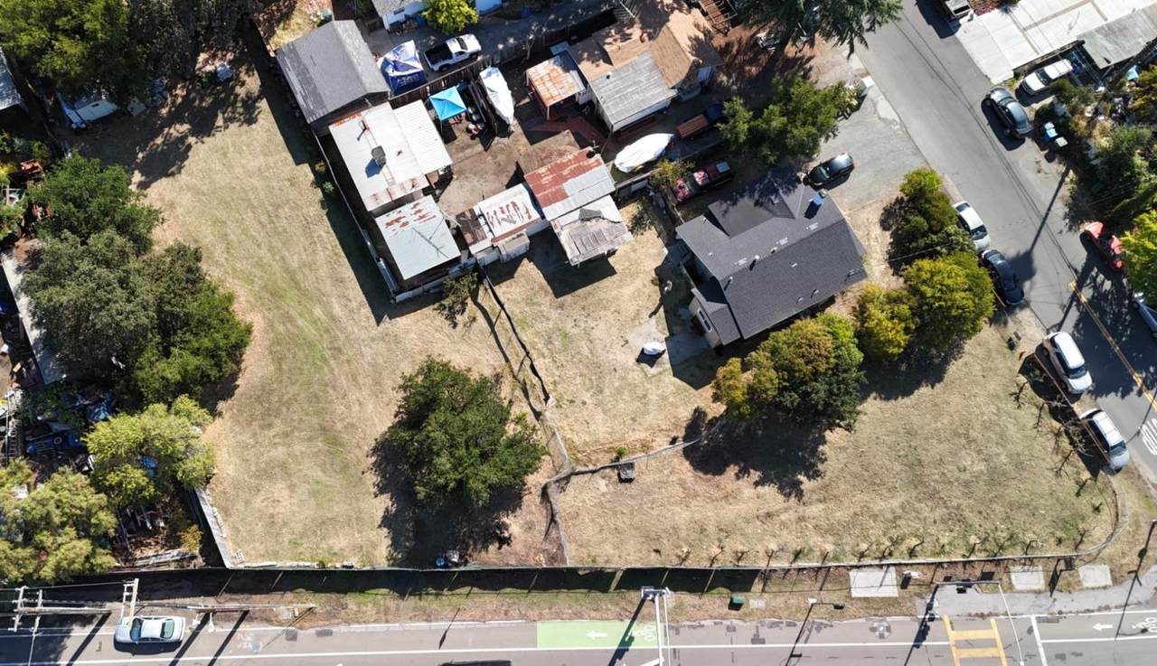 282 Vista Ave - Photo 1