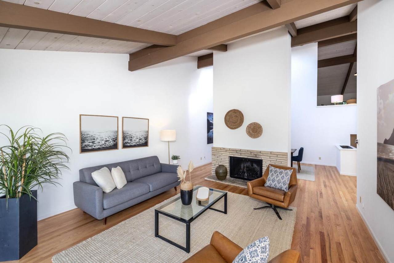 166 Sand Hill Cir - Photo 1