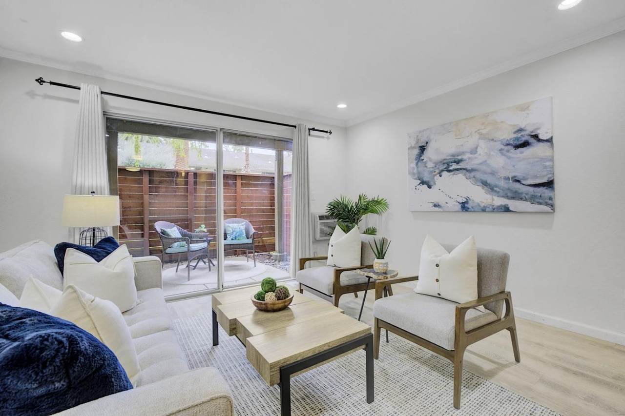 2742 Oak Rd 191 - Photo 1