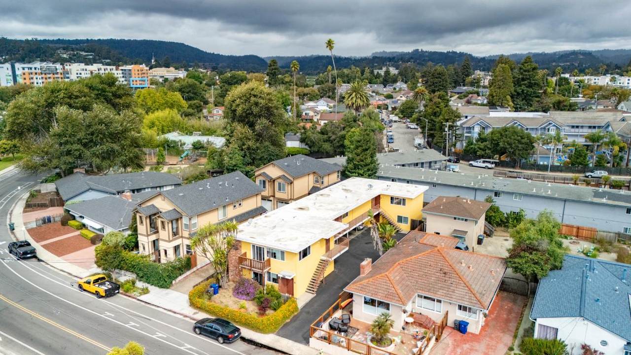 238 San Lorenzo Blvd - Photo 1