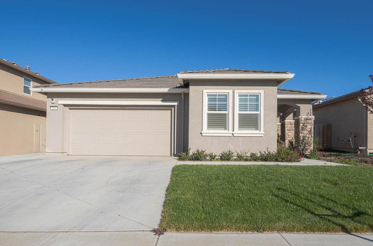 509 Davalos St - Photo 1