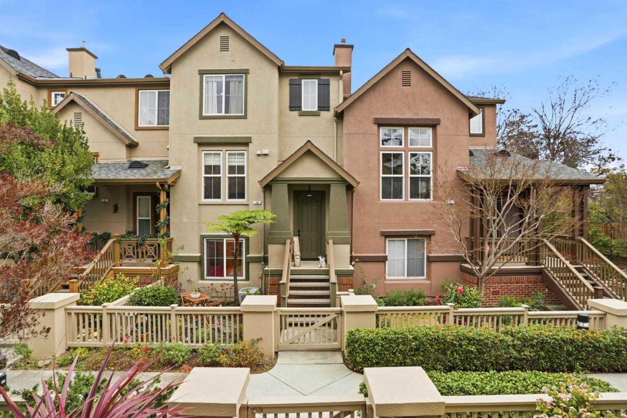70 Towne Cir - Photo 1