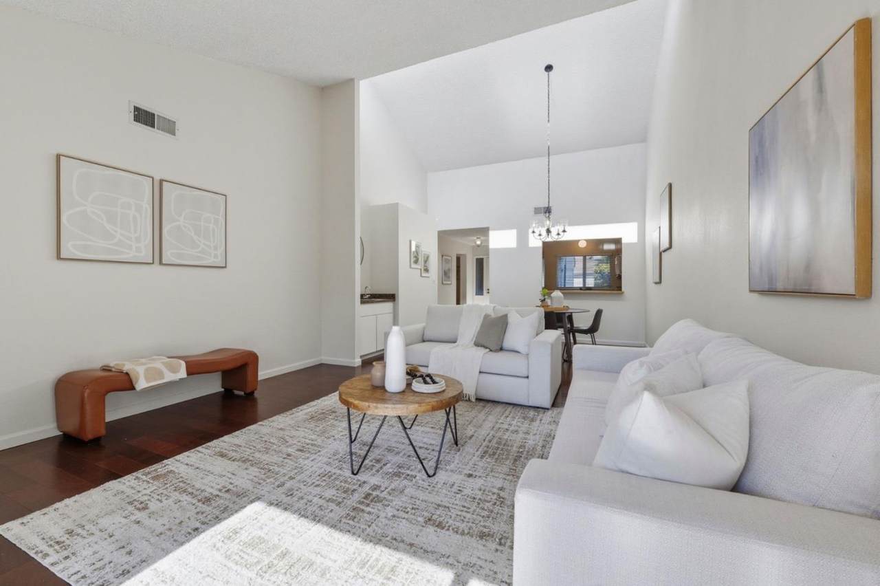 972 Diaz Ln - Photo 1