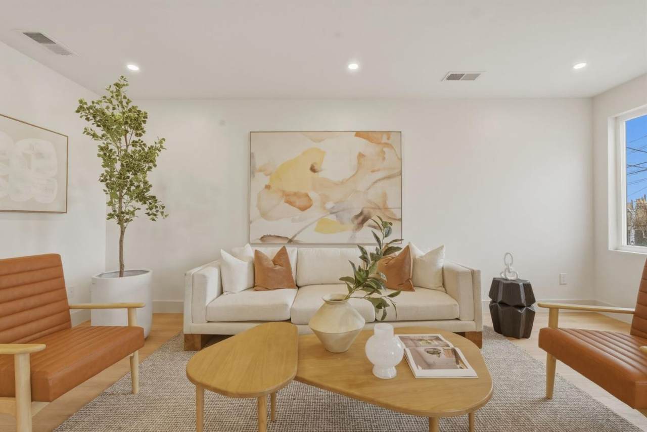 273 Poplar Ave - Photo 1