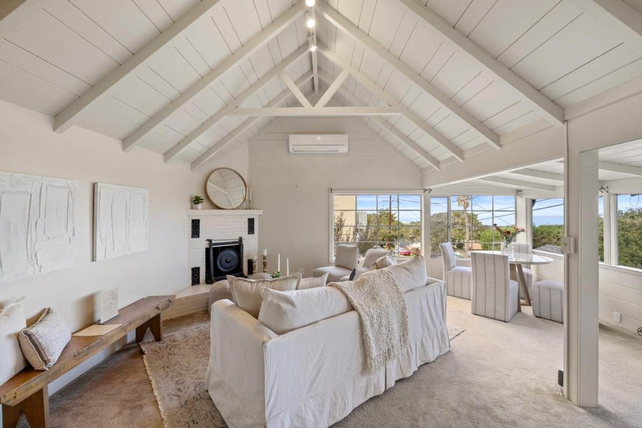 705 Grace St - Photo 1