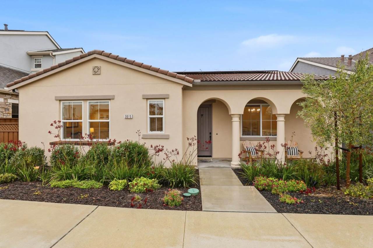 3015 Pinos Way - Photo 1