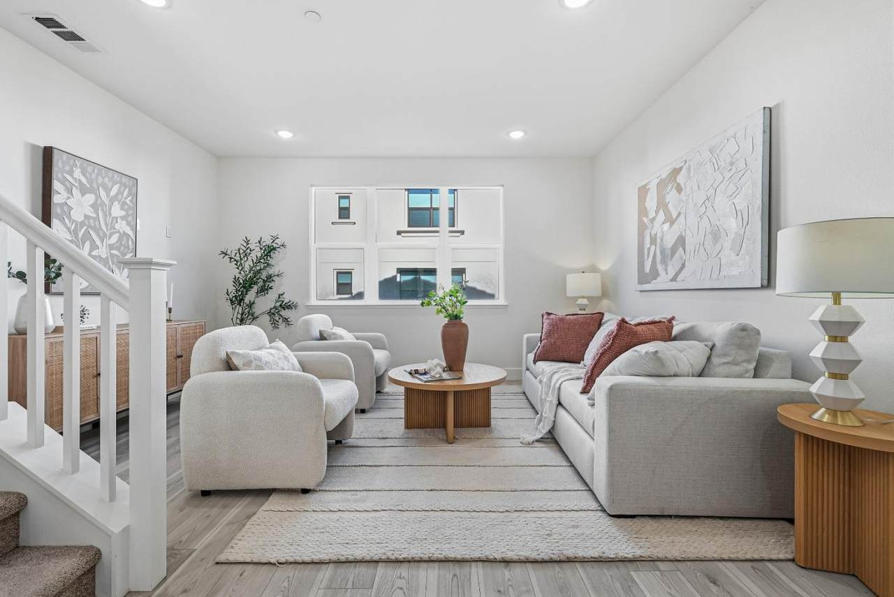 815 Santa Cecilia Ter - Photo 1