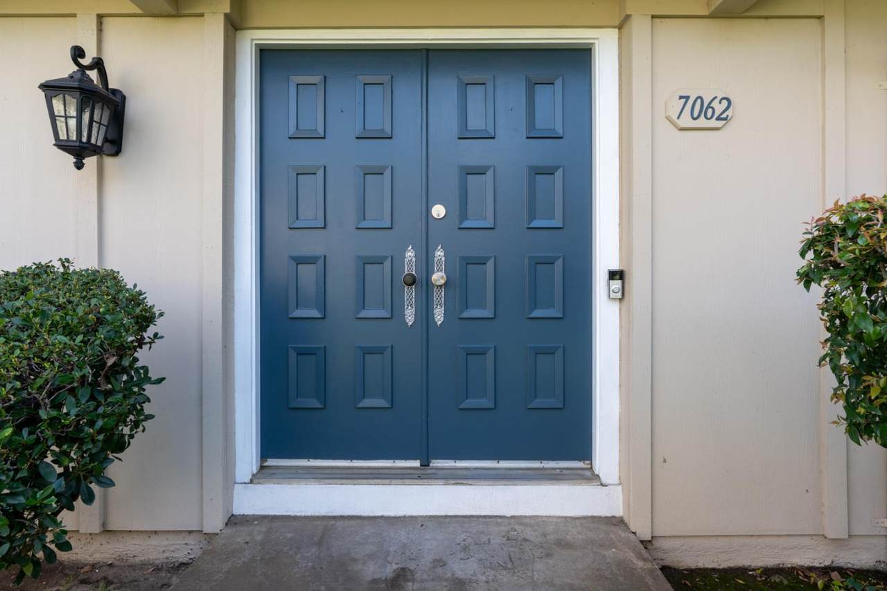 7062 Cypress Point Ct - Photo 1