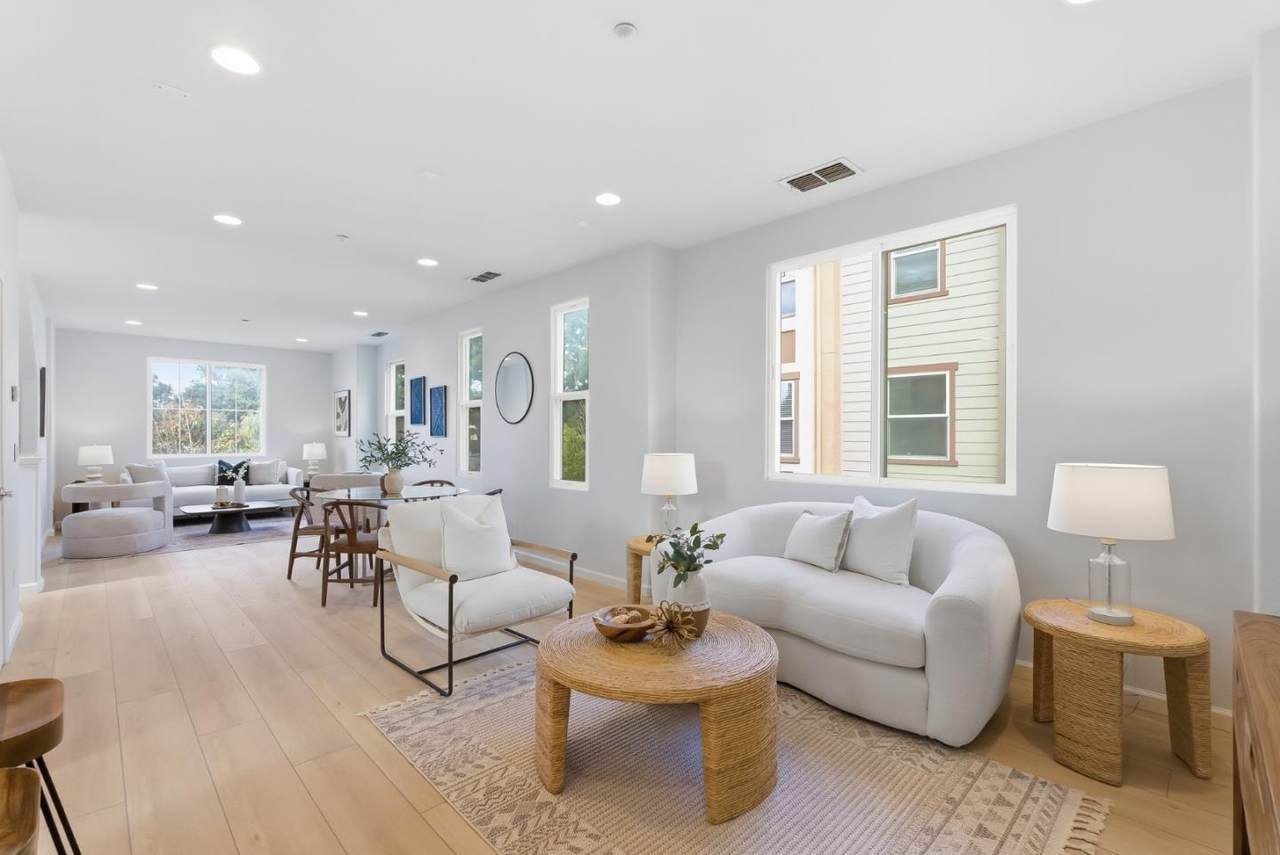 247 Peppermint Tree Ter 5 - Photo 1