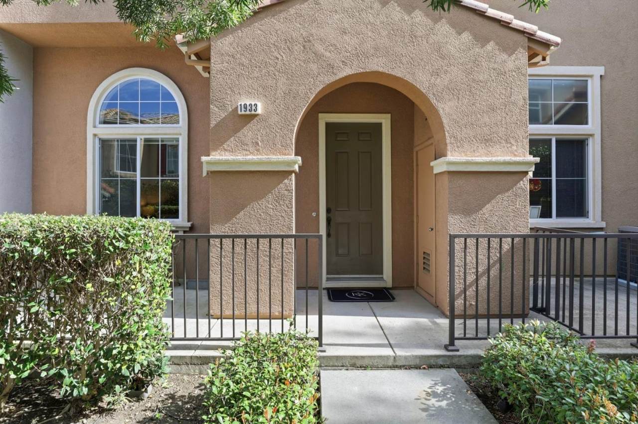 1933 Silva Pl - Photo 1