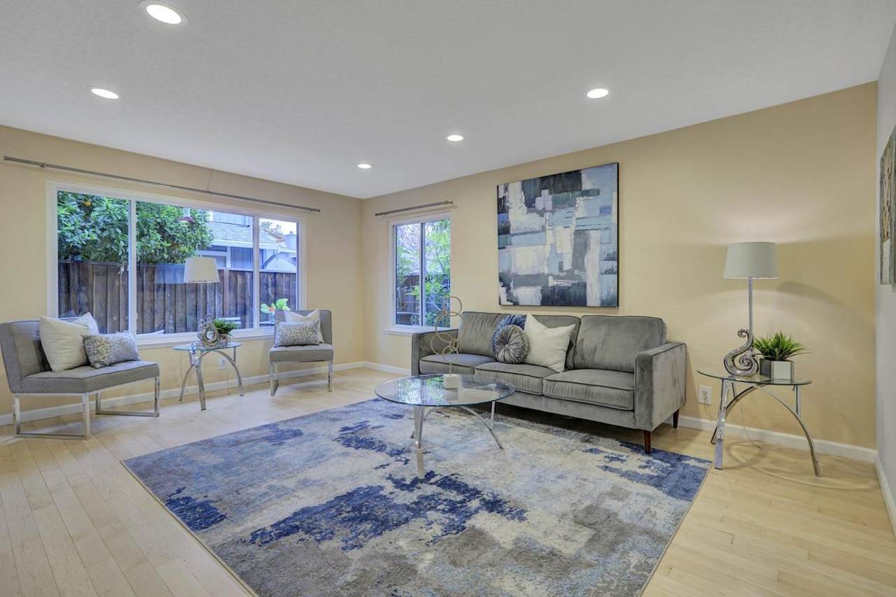 104 Rose Ln - Photo 1